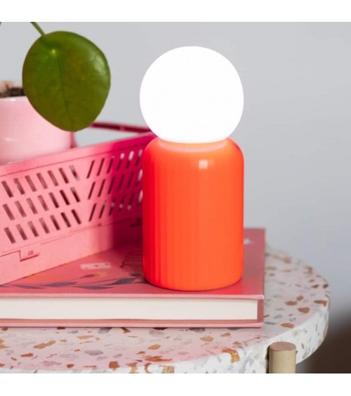 Mini Lamp Corail - Mini lampe de table sans fil Lund London a poser de nuit led moderne originale design suisse