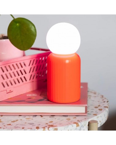 Mini Lamp Corail - Mini lampe de table sans fil Lund London a poser de nuit led moderne originale design suisse