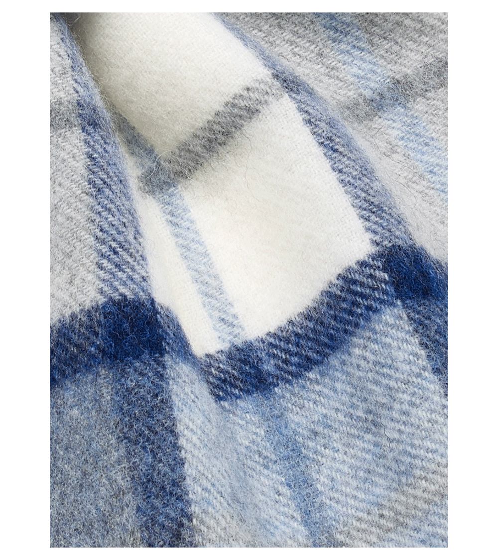 Winchester Sky - weiss und blau Schal, Merino Wollschal Bronte by Moon Damen Winter Winterschal Herrenschal woll schal mit fr...