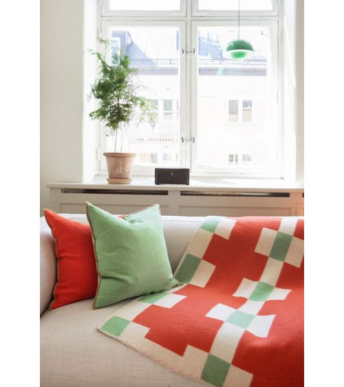 MARTA Rouge - Couverture en laine Brita Sweden un plaid cocooning couverture chaude douce plaide lit