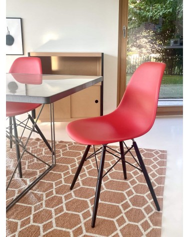 Eames Plastic Side chair DSW - VITRA - Usate kitatori mobili Oggetto di design vintage svizzera