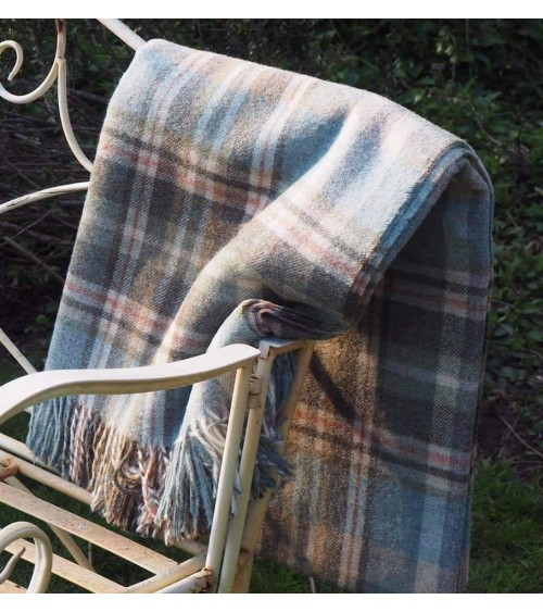 Plaid GLEN COE Aqua - Couverture pure laine vierge Bronte by Moon anglaise plaid tartan ecossais 100 laine highland