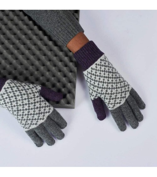 Cross Pattern - Merino wool gloves for men Catherine Tough original gift idea switzerland