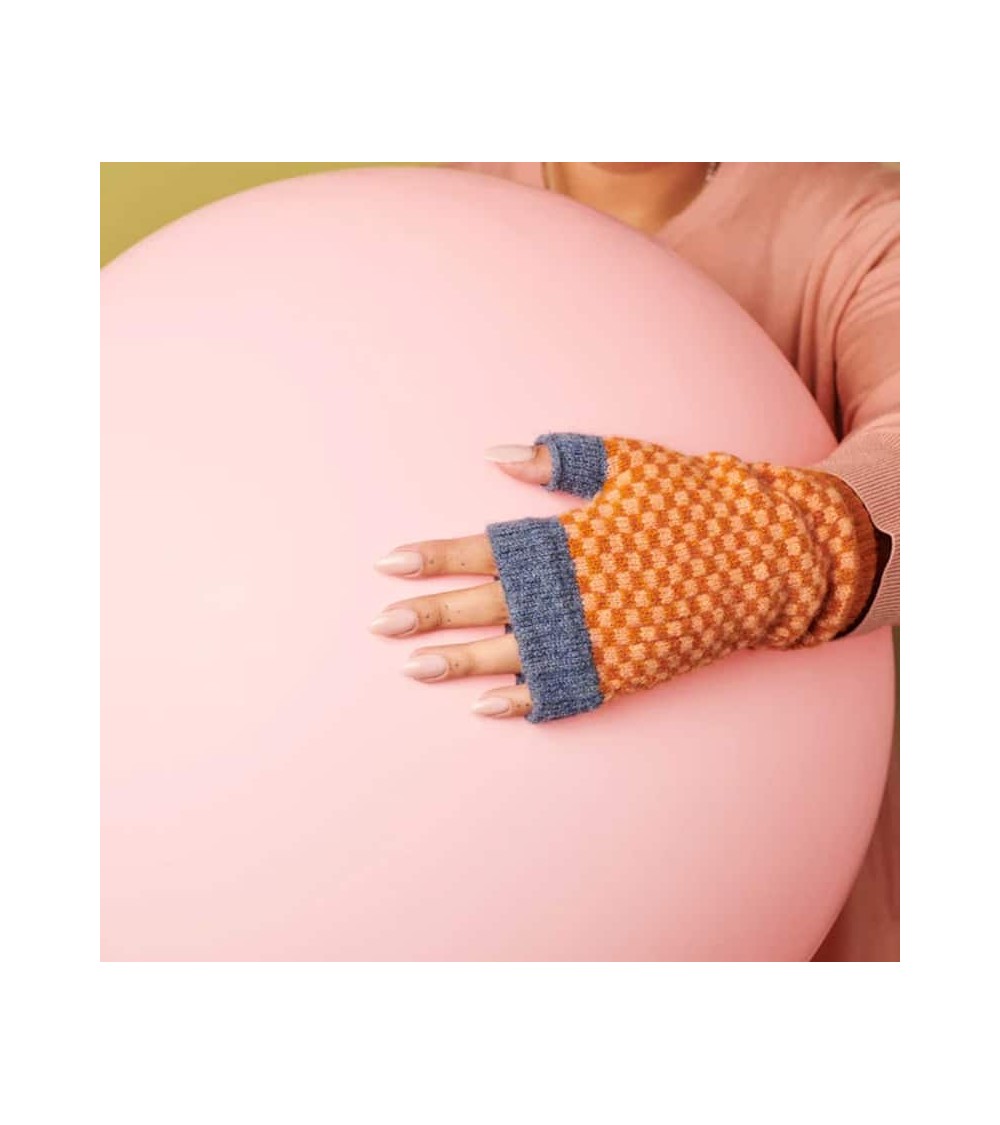 Pfirsichfarbenes Karo - Fingerlose Handschuhe für Damen Catherine Tough geschenkidee schweiz kaufen