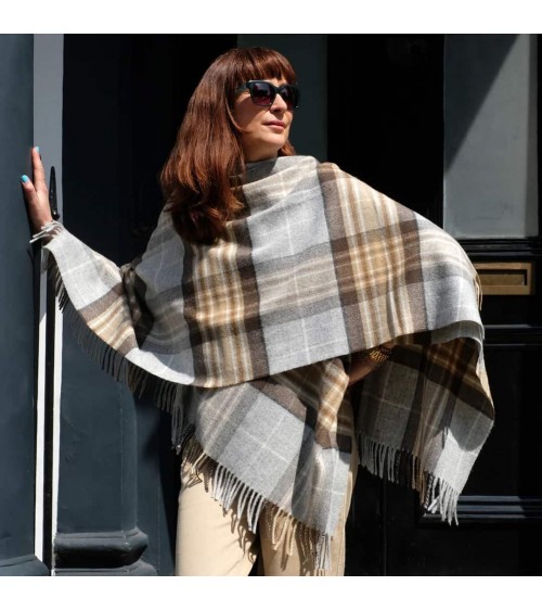 Mini Ruana Tartan MCKELLAR - Mantella, poncho di lana merinos Bronte by Moon donna elegante invernale kitatori svizzera