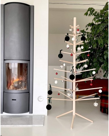 Albero di Natale in legno - Alberi natalizi di legno Kitatori bellissimi particolari decorato addobbati eleganti moderno