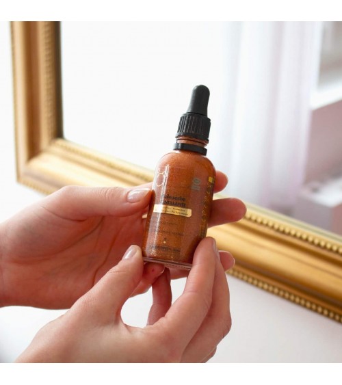 Shimmering dry oil