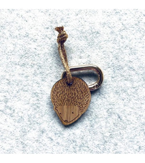 Hedgehog - Wooden key ring, key chain Les Petites Hirondelles original gift idea switzerland