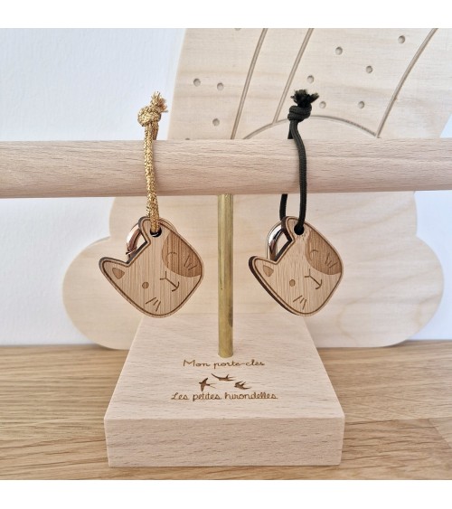 Chat - Porte clé en bois avec mousqueton Les Petites Hirondelles idée cadeau original suisse