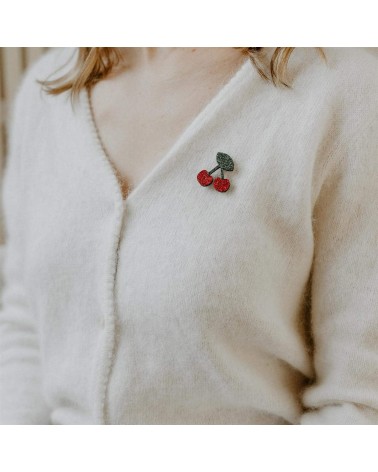 Cherry - Sequined felt pin Les Petites Hirondelles broches and pins hat pin badges collectible