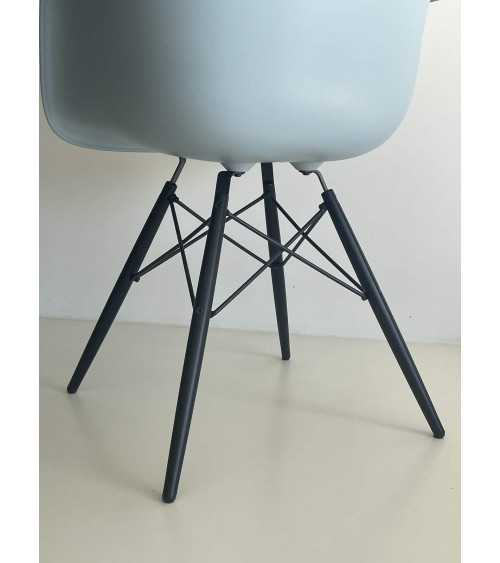 Eames Plastic Armchair DAW - VITRA - Usate kitatori mobili Oggetto di design vintage svizzera