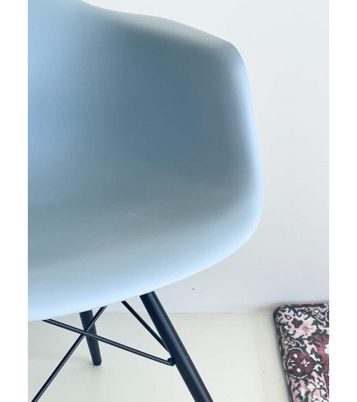 Eames Plastic Armchair DAW - VITRA - Usate kitatori mobili Oggetto di design vintage svizzera