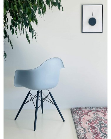 Eames Plastic Armchair DAW - VITRA - Gebraucht kitatori vintage shop design klassiker bern basel zürich