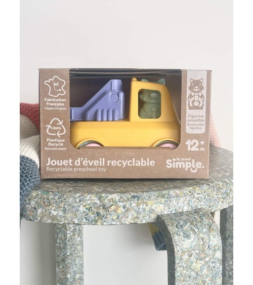 The Fire Engine - Yellow and Pink Le Jouet Simple original gift idea switzerland