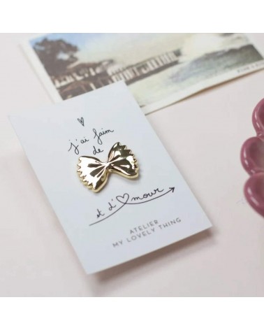 Pin's Farfalle My Lovely Thing pins rare métal originaux bijoux suisse