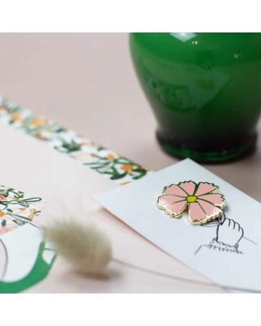 Cosmo - Pink Cosmos Flower Enamel Pin My Lovely Thing broches and pins hat pin badges collectible