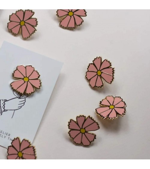 Cosmo - Pink Cosmos Flower Enamel Pin My Lovely Thing broches and pins hat pin badges collectible