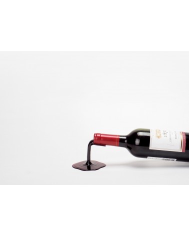 Fall in Wine Red - Wine bottle holder ilsangisang Wine bottle holder design switzerland original