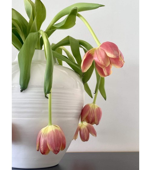 Juliette - Blume Vase aus Porzellan Keramiek van Sophie vasen deko blumenvase blume vase design dekoration spezielle schöne k...