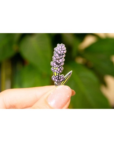 Enamel Pin - Lavander Creative Goodie broches and pins hat pin badges collectible