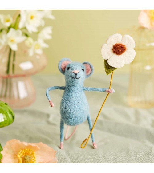 Kleine Blaue Maus mit einer Blume - Deko-Objekt Sew Heart Felt schöne deko schweiz kaufen