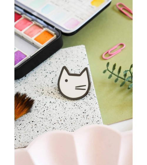 Pin's chat - Minimalist Cat Art Meowment Niaski pins rare métal originaux bijoux suisse