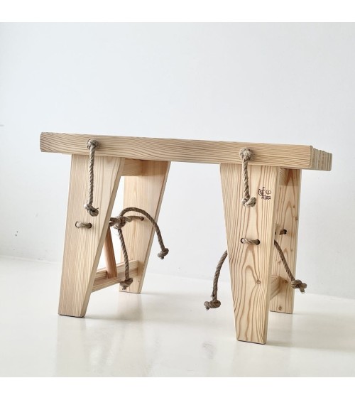 EcoBench 60 cm Lärche - Sitzbank - AUSSTELLUNGSMODELL EcoFurn Kitatori Schweiz kaufen