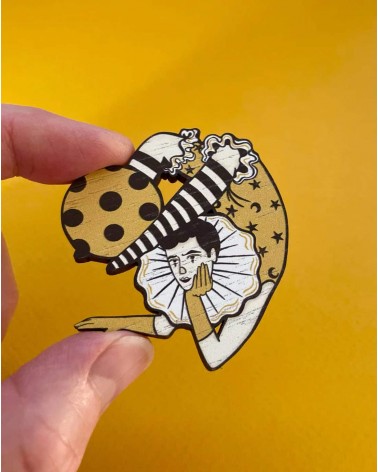 Acrobate de cirque, Pierrot - Broche en bois, bijoux fantaisie Su Owen pins rare métal originaux bijoux suisse