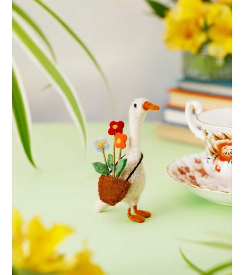 Daphne - Canard avec des fleurs estivales - Objet déco Sew Heart Felt original kitatori suisse
