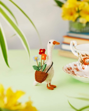 Daphne - Canard avec des fleurs estivales - Objet déco Sew Heart Felt original kitatori suisse