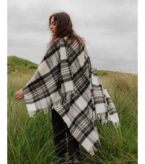 Grande Ruana Tartan DRESS GREY STEWART - Mantella, poncho di lana Bronte by Moon donna elegante invernale kitatori svizzera
