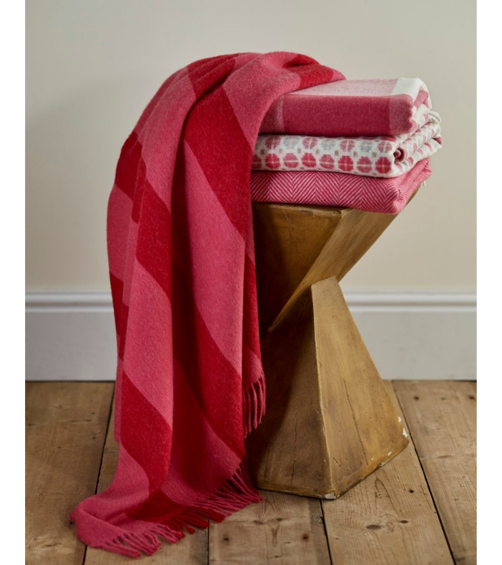 Plaid canapé STRIPE Rose - Couverture en laine mérinos Bronte by Moon un plaid cocooning couverture chaude douce plaide lit
