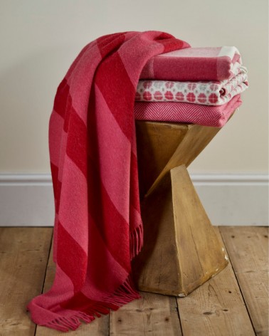 Plaid canapé STRIPE Rose - Couverture en laine mérinos Bronte by Moon un plaid cocooning couverture chaude douce plaide lit