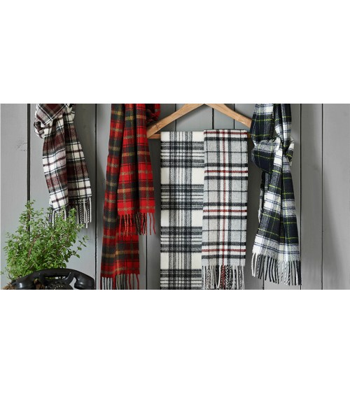 Tartan BLACK STEWART - écharpe en laine mérinos Bronte by Moon luxe pour femme homme Suisse Kitatori