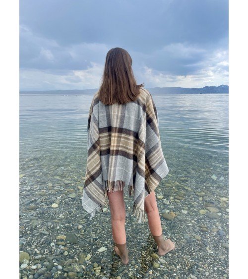 Mini Ruana Tartan MCKELLAR - Merino wool poncho Bronte by Moon cape warm winter elegant for women kitatori switzerland