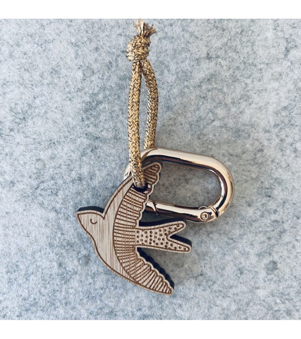 Schwalbe - Schlüsselanhänger aus Holz mit karabiner Les Petites Hirondelles geschenkidee schweiz kaufen