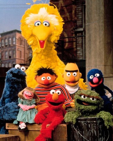 BeSesameStreet Elmo - Calzini sportivi grigi Besocks calze da uomo per donna divertenti simpatici particolari