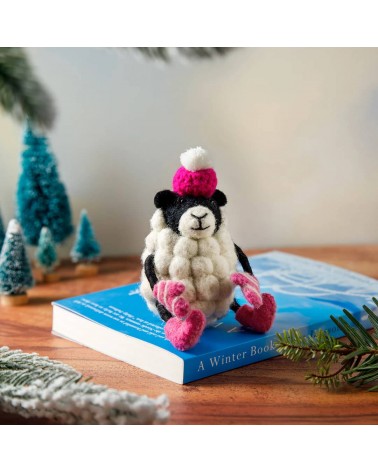 Wilma - Felt sheep - Decorative object Sew Heart Felt original kitatori switzerland