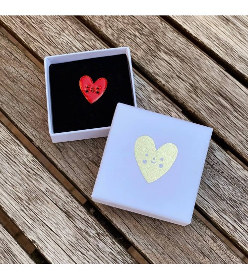 Heart x Suzy Ultman Pin - Red poppy heart pin Titlee broches and pins hat pin badges collectible