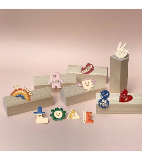 Pin Anstecker Heart x Suzy Ultman - Anstecknadel Herz Mohnblumenrot Titlee Anstecknadel Ansteckpins pins anstecknadeln kaufen