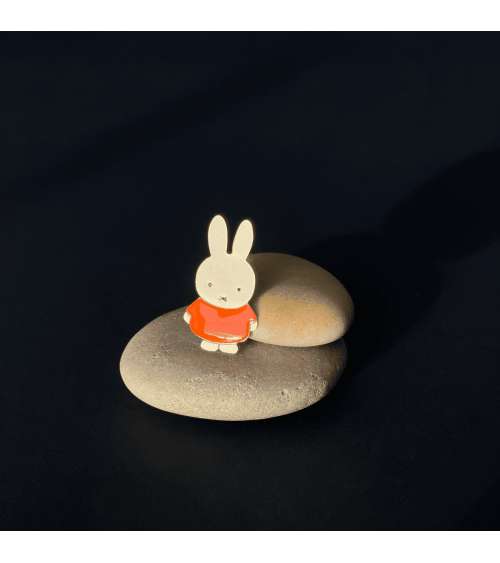 Spilla Coniglio Miffy arancione x Miffy - Spilla dorata con oro fino Titlee spiritose spille colorate particolari eleganti do...