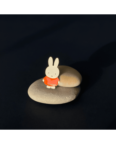 Pin's lapin Miffy orange x Miffy - Pin's doré à l'or fin Titlee pins rare métal originaux bijoux suisse