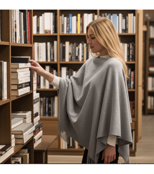 Mini Ruana PLAIN Argento - Mantella, poncho di lana merinos Bronte by Moon donna elegante invernale kitatori svizzera