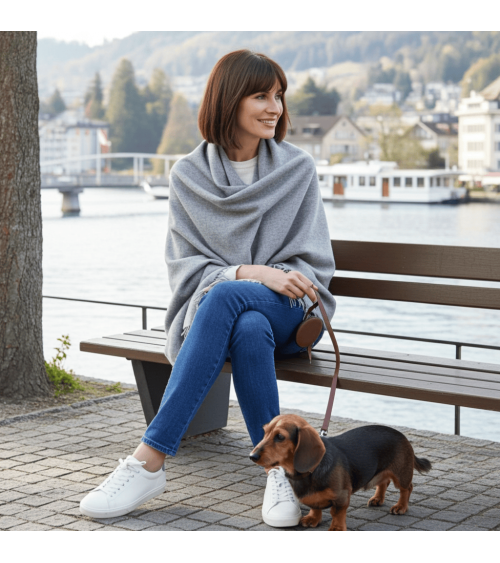Mini Ruana PLAIN Argento - Mantella, poncho di lana merinos Bronte by Moon donna elegante invernale kitatori svizzera
