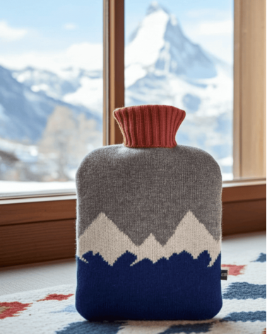 Navy Mountains - Bouillotte à eau déhoussable Catherine Tough longue originale haut de gamme luxe