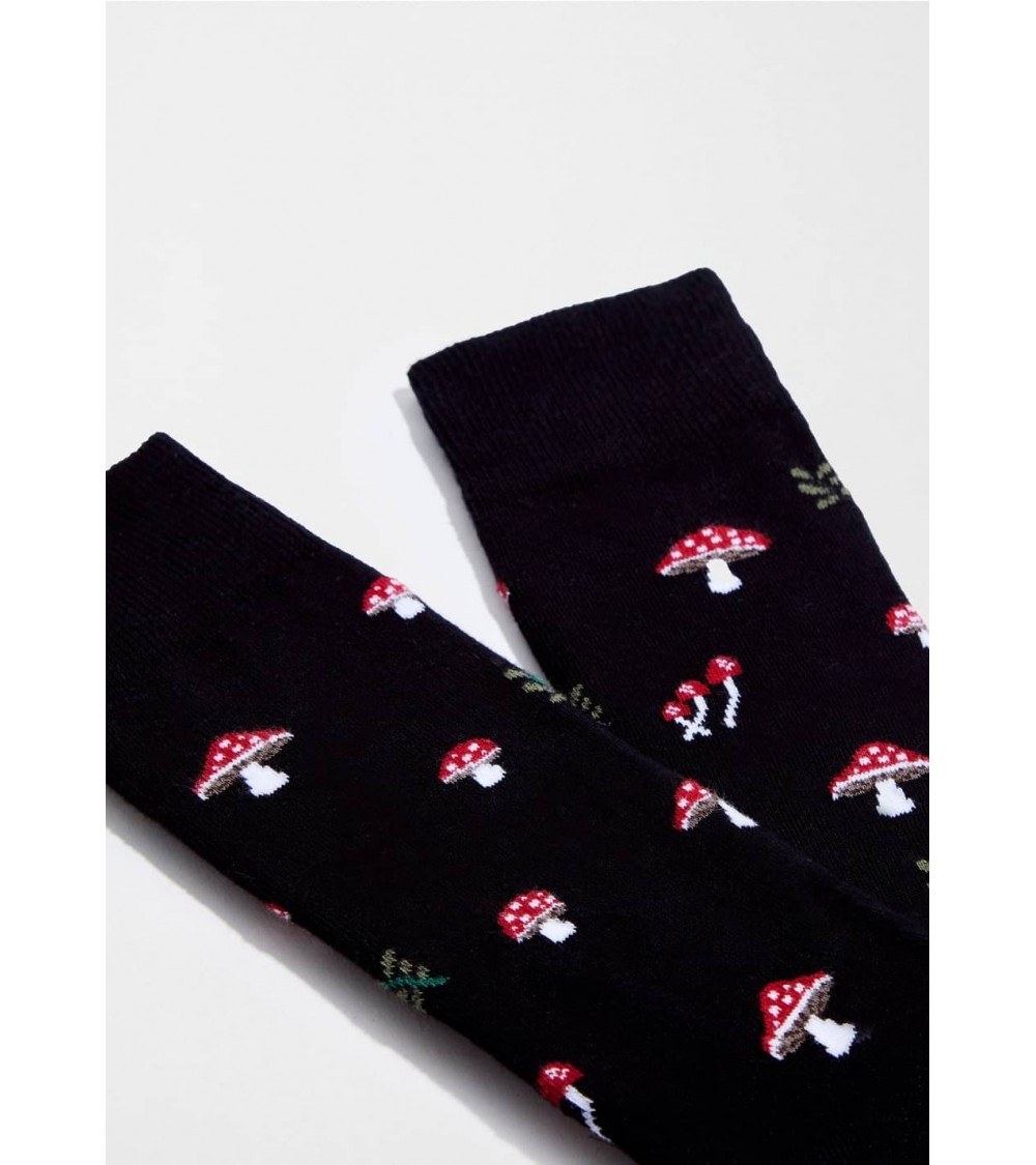 BeMushroom - schwarze Socken aus Bio Baumwolle Besocks socke kuschelsocken für damen lustig herren farbige coole socken