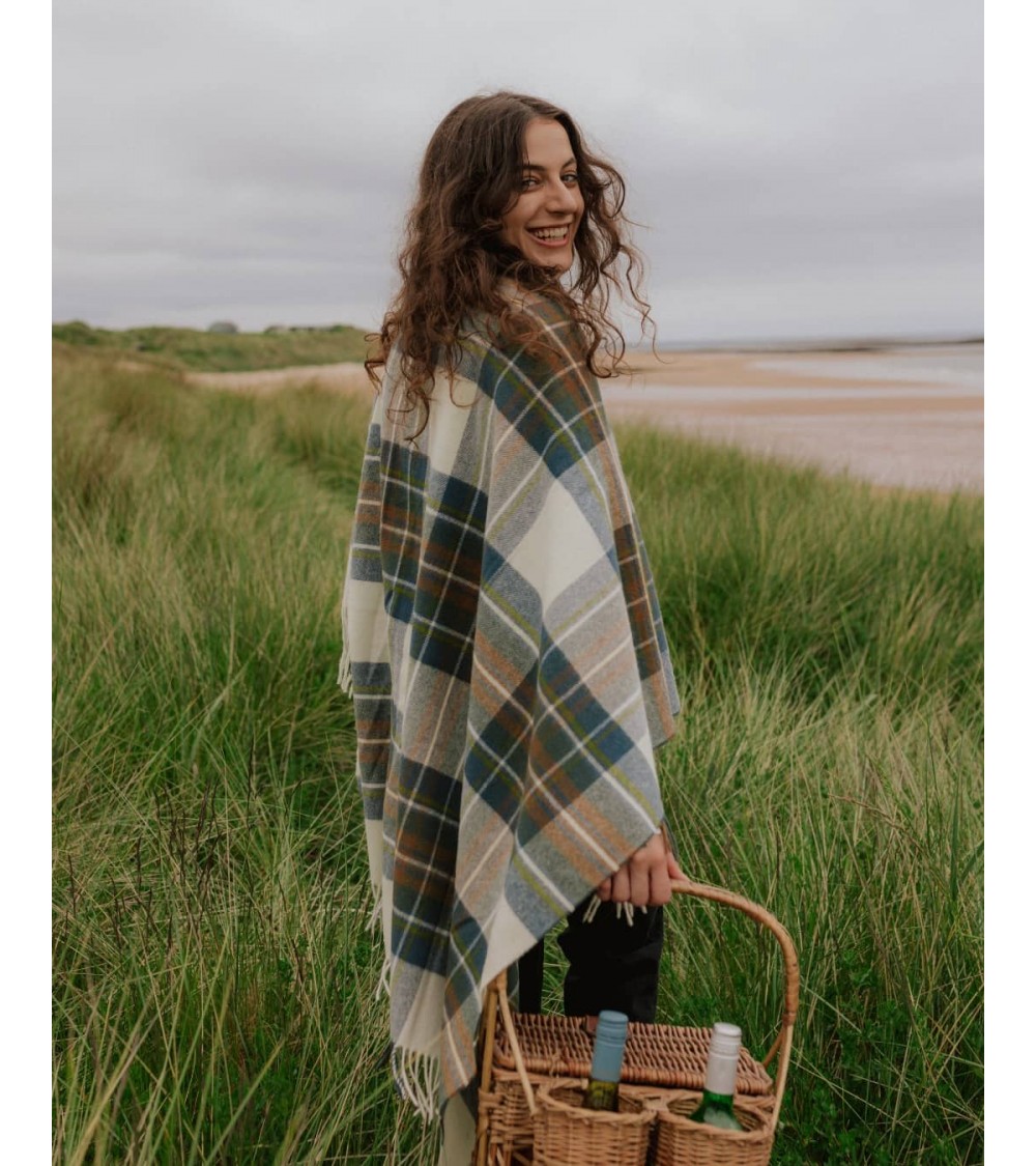 Mini Ruana Tartan Muted Blue Stewart - poncho, cape en laine Bronte by Moon femme hiver chic plaid kitatori suisse