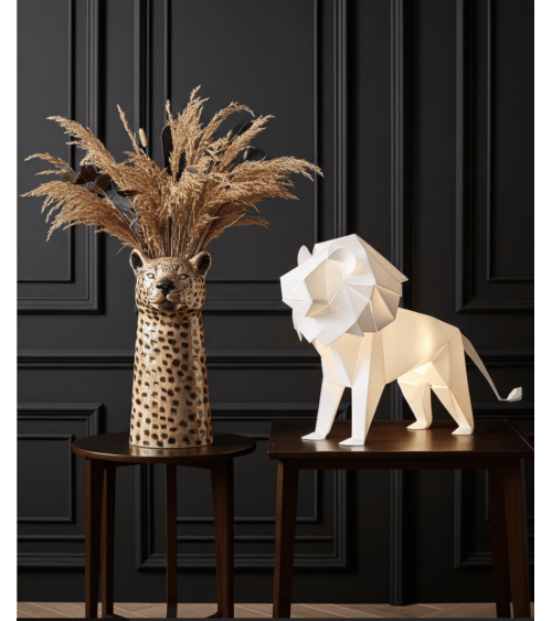 Lampe Lion - Luminaire animal à poser, lampe de chevet design Plizoo idée cadeau original suisse