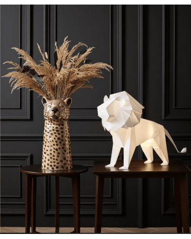 Lampe Lion - Luminaire animal à poser, lampe de chevet design Plizoo idée cadeau original suisse
