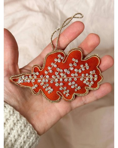 Foglia di quercia - Decorazione di Natale in lino ricamato Katie Larmour Linen Decorazioni natalizie eleganti particolari dec...